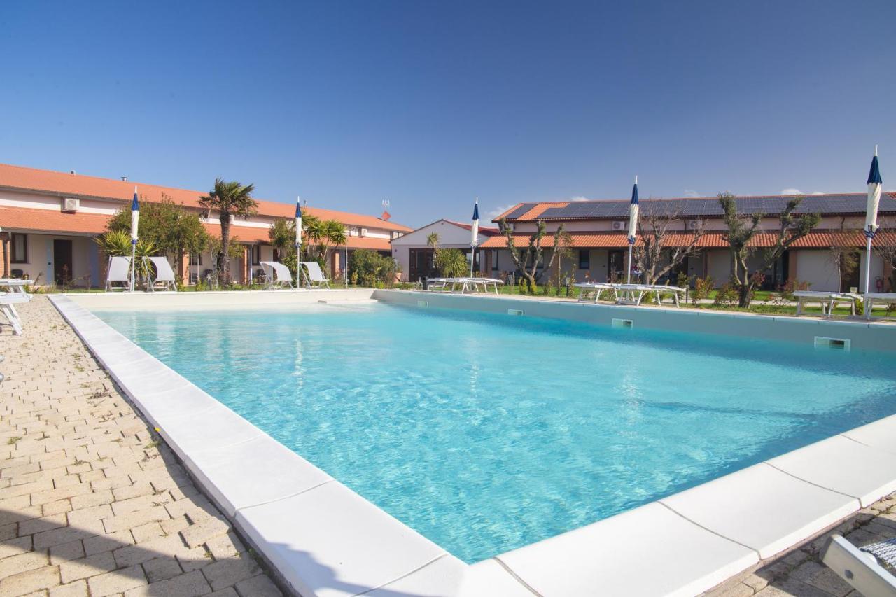 Delfino Tuscany Resort Marina di Cecina Ngoại thất bức ảnh